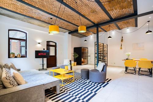Wiesbaden Apartamento | Design Loft - SAUNA - ZENTRAL - PARKPLATZ - WIFI - KAFFEE - NETFLIX