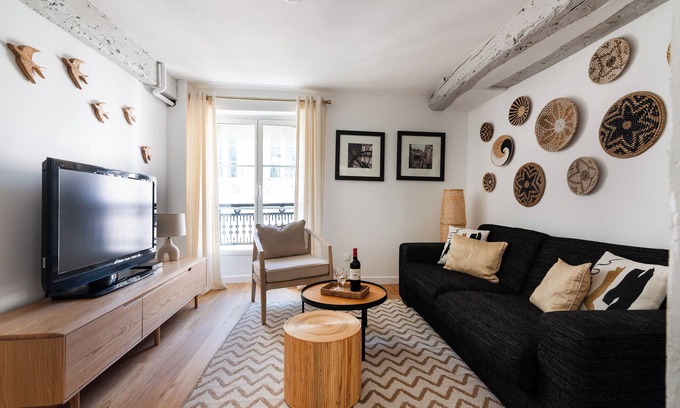 Odeon Apartamento | Diseñador St Germain de un dormitorio cerca de todo!