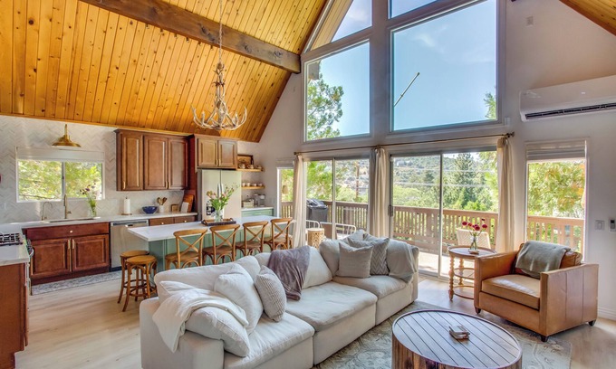 Lake Arrowhead Cabaña | Designer A-frame in Lake Arrowhead w/ Game Room