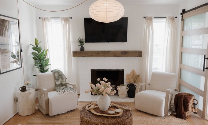 Beach Barber Tract Casa | Designer Bird Rock bungalow, Walk to the beach, local coffee, and La Jolla’s best hidden gems.