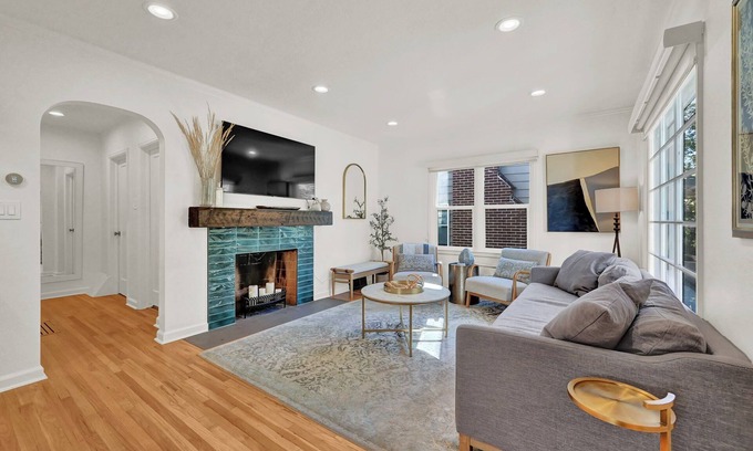 Wasatch Hollow Casa | Designer Bungalow, 30min to skiing, 1.5 M from U