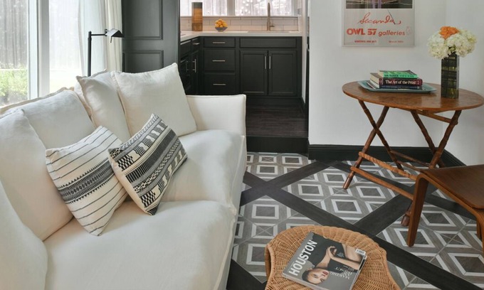 Neartown Cabaña | Designer Cabana in Houston's Stylish Montrose Neighborhood
