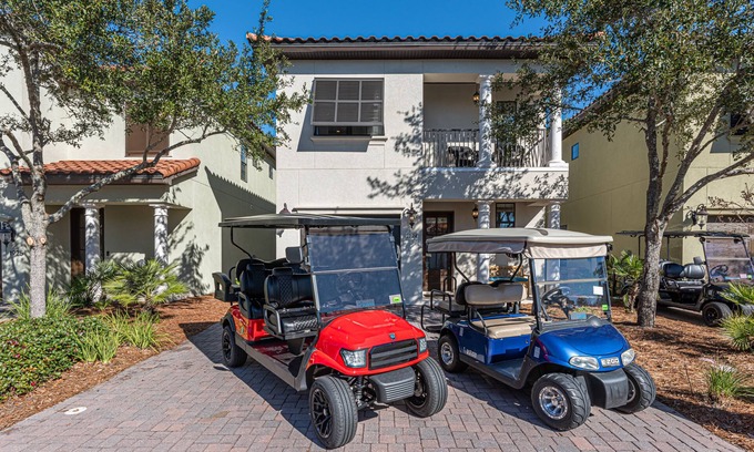 Villa Lago Casa | Designer Golf Course Home ~ 2 Golf Carts ~ Gated Resort