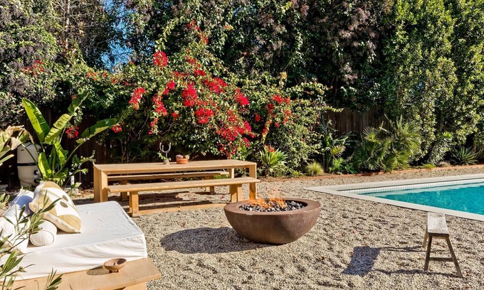 Woodland Hills Casa | Designer home in peaceful neighborhood, L.A.