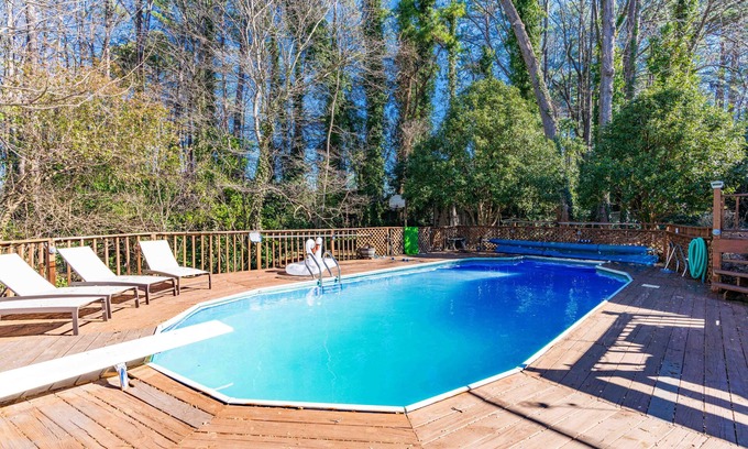 Cary Casa | Designer Home - Pool - Billiards - Home Office