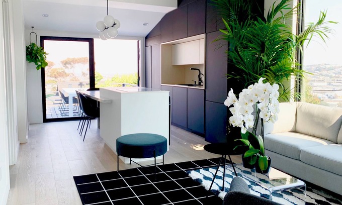 Bernal Heights Casa | Designer Stunner! Sunny Patio + Firepit + Steam Room (30-day min)