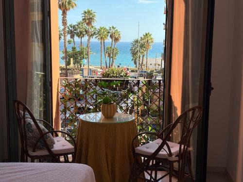 La Caleta Apartamento | Despierta con vistas al mar en La Malagueta