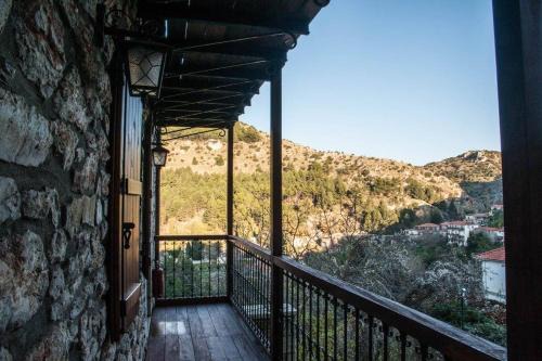 Dimitsana Casa | Despotikon Dimitsana Guest house - Ξενώνας Δεσποτικόν Αντωνόπουλου