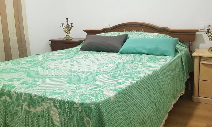 San Sebastian de los Reyes Chalet De Esquí | CASA INDEPENDIENTE 6 HABIT. 2 BAÑOS BIEN COMUNICADO AEROPUERTO Y CENTRO MADRID