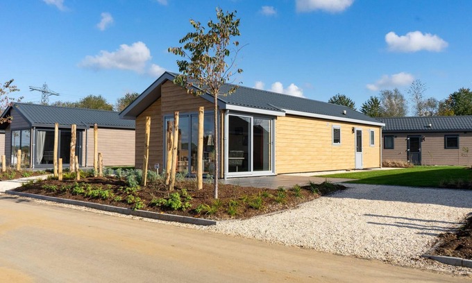 Linden Casa | Detached chalet with three bedrooms, one bathroom and a dishwasher