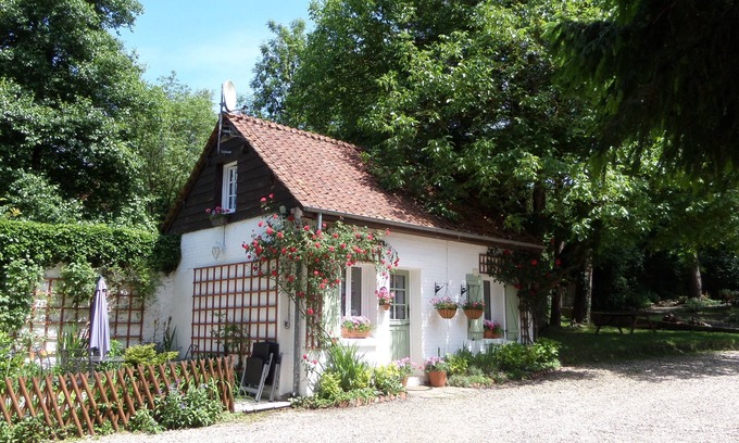 Tortefontaine Cabaña | Independiente Holiday Cottage, cerca del mercado de la ciudad de Hesdin con Wi Fi Avalible.