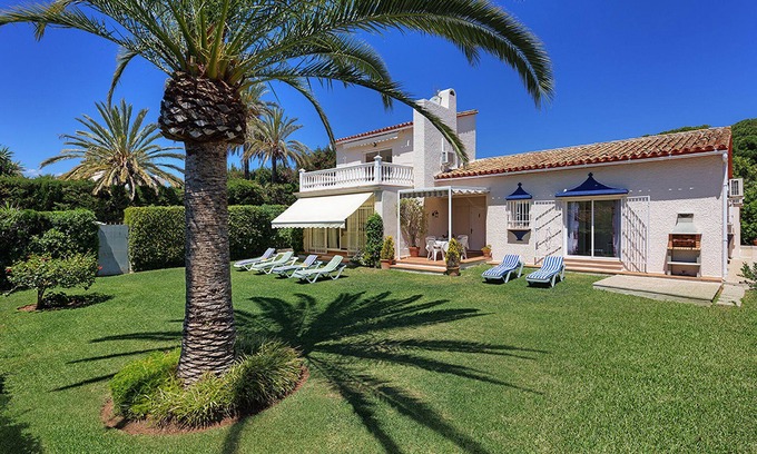 Artola Villa | Casa de vacaciones independiente cerca del puerto de Cabopino, campo de golf, playa, Marbella