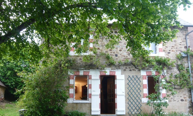 Coussac-Bonneval Casa | Independent house with garden