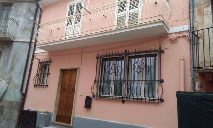 Pratola Peligna Casa | casa unifamiliar cerca del santuario Madonna della Libera