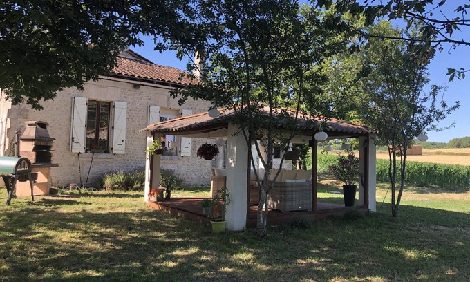 Bellon Casa | Casa independiente + piscina privada minutos de Aubeterre