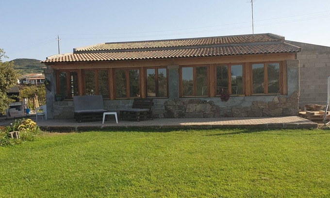 Sorso Casa | Detached house with garden with 2 rooms and a large hall.