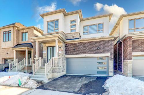 Innisfil Casa | Detached New Modern House In South Barrie - Built H plus ME Technology