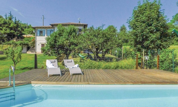 Solto Collina Casa | Alojamiento de 2 habitaciones en Esmate -BG-