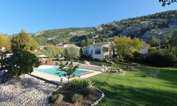 Beaumont-du-Ventoux Casa | Detached villa, 1500sqm garden landscape, picturesque view, pool 10x5m
