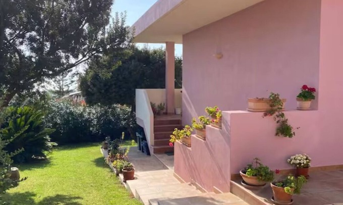 Capitana Casa | Detached villa with large garden and sea view