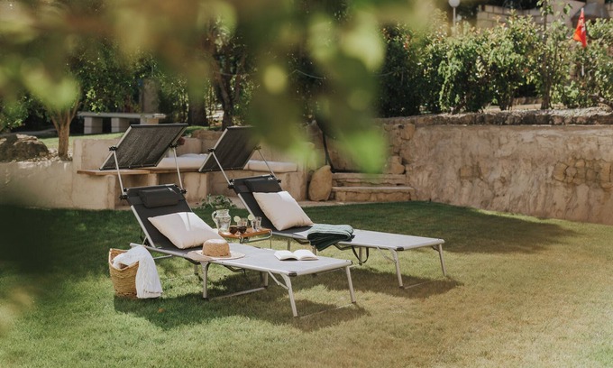 Brinas Villa | Villa individual en La Rioja Alta: jardín y parking privado, minigolf, jacuzzi.