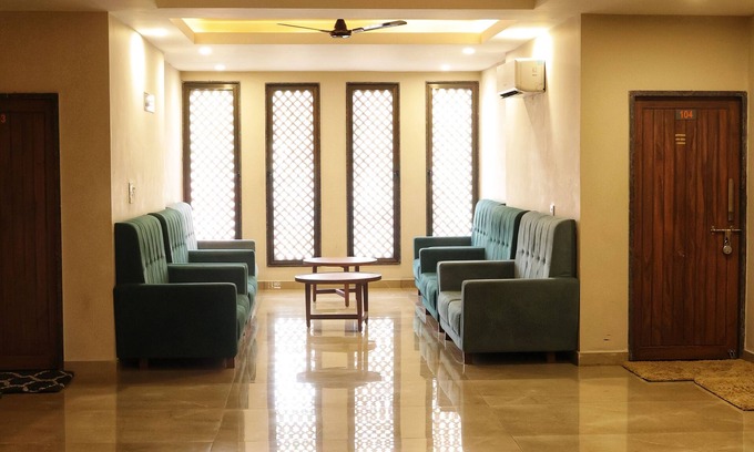 Vrindavan Hotel | Devraha Seva Ashram - Vrindavan