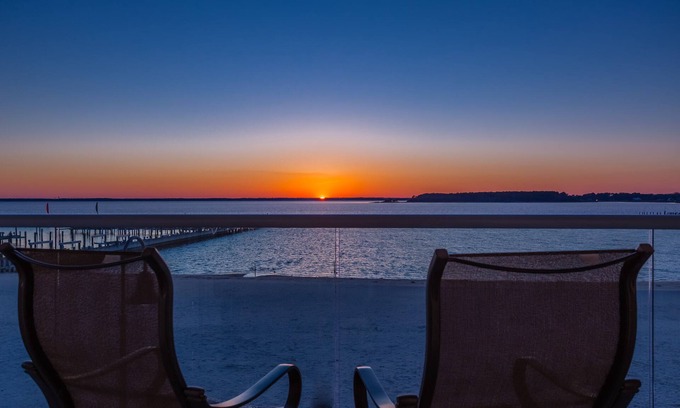 Dewey Beach Condominio | Condominio frente a la playa en el centro de Dewey Beach Capacidad para 10 personas Servicios disponibles