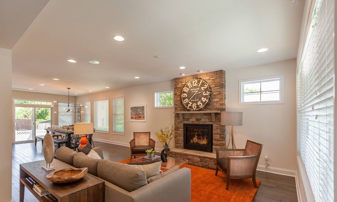 Dodds Addition Casa | Reservas 2020 Reservas! Nuevo 6BR Sleeps 16 Tres sala de estar SOLO 15 minutos a pie de Dewey Beach!