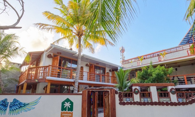 Mahibadhoo Cama Y Desayuno | Dhamana Beach is located on the Sunrise Beach of Mahibadhoo, Maldives.