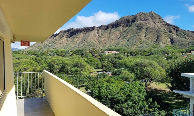 Diamond Head - Kapahulu - St. Louis Apartamento | Diamond Head Beach - Estudio Queen con balcón / vista al mar