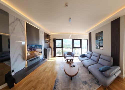 Centar Apartamento | Diamond Residences 2bd 2bth 11fl Lux Apt & Free P