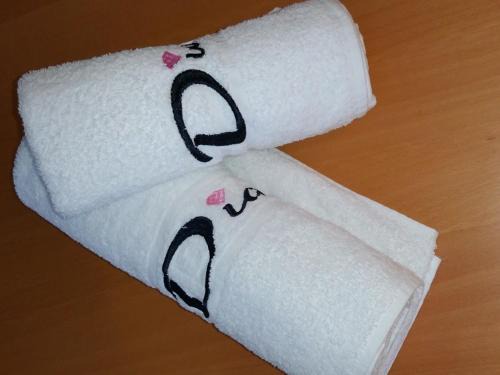 York Cama Y Desayuno | Diamonds Villa near York Hospital