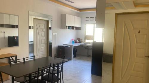 Muadzam Shah Casa | Dian 2 Rooms Family House