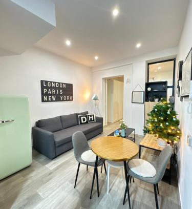 Barrio de La Latina Apartamento | Dianthus House