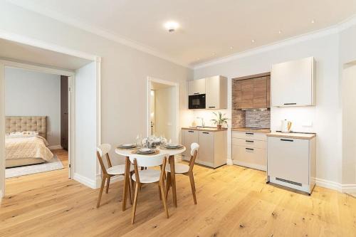Old Town Apartamento | Dictumfactum Love Nest on Pikk