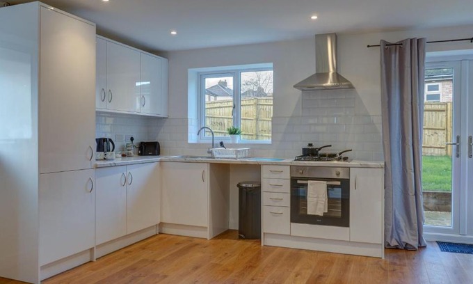 Didcot Apartamento | Didcot- Private Flat with Garden & Parking 04