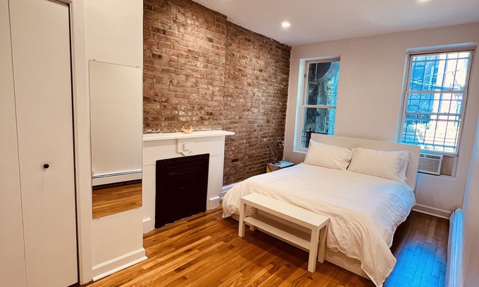 Bedford-Stuyvesant Casa | Digital Nomad; Duplex, Washer & Dryer in Unit; MTR
