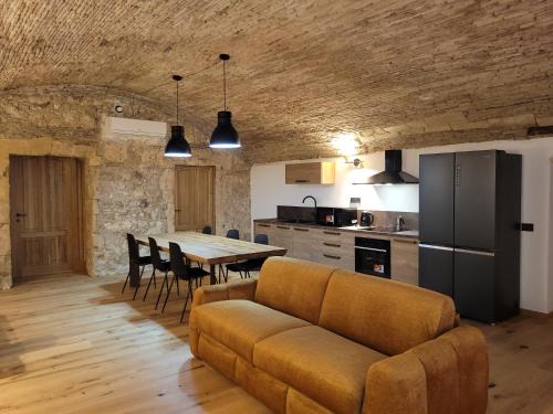 Historic Castle District Apartamento | Dimora Luxury Canelles