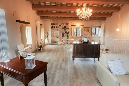 Arcevia Apartamento | Dimora nel Castello di Loretello