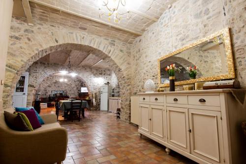 Rocca Imperiale Casa | Dimora Pietrantica