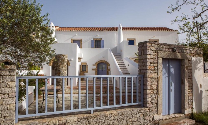 Perlegianika Casa | Dipaton House