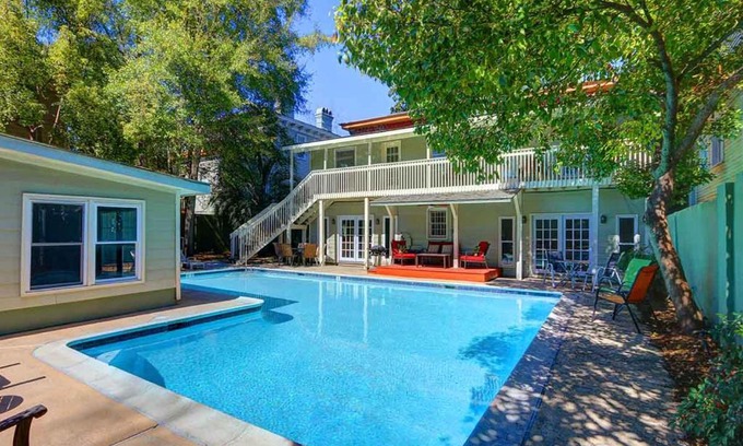 Savannah Victorian District Casa | Diplomat House