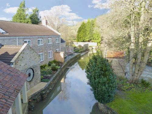 Frome Casa | Dippers Folly