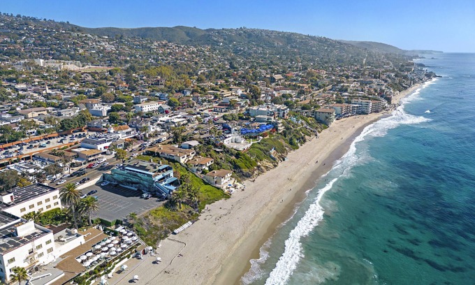 Laguna Beach Condominio | Direct Beach access/Ocean View Performing Arts Haven