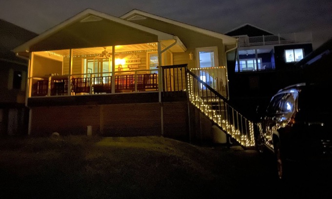 Broadkill Beach Cabaña | Direct beach access 2nd house to beach