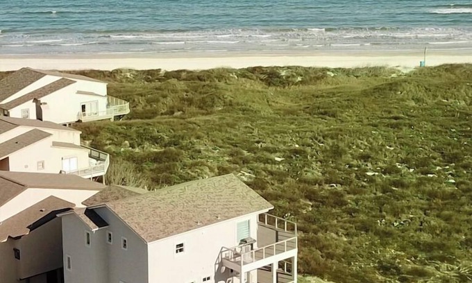 Port Aransas Casa | Direct Gulf Views, Shared Pool, Pet Friendly, Golf Cart Included, Boardwalk