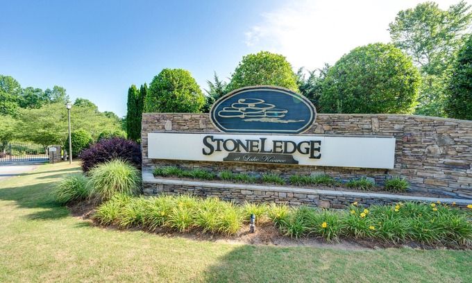 Saxony Forest Casa | Completamente remodelado (2019) a orillas del lago directamente en el lago Keowee