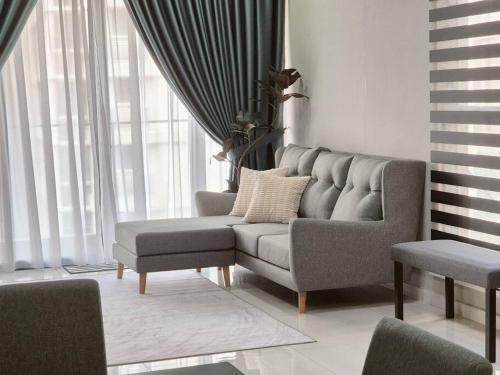 Central District Apartamento | Direct mall access & beach - Large group 8 pax