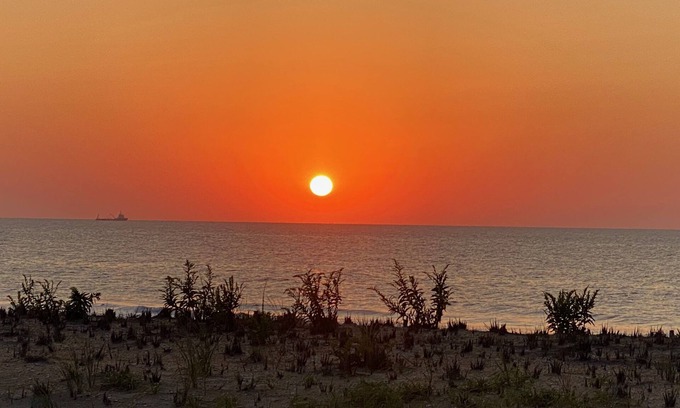 Beach Haven Condominio | Direct Oceanfront condo in the heart of Beach Haven, Long Beach Island!