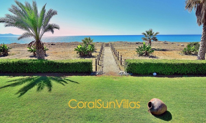 Ayia Marina Chrysochous Villa | Directo a la playa de arena (30 m), Villa impresionante, Vistas excepcionales, Privacidad